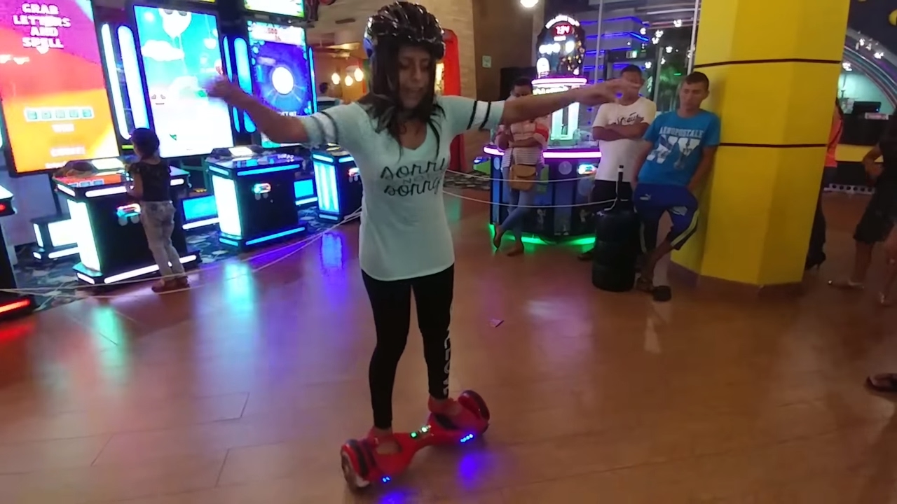 Nallely y Nano por primera vez en un hoverboard. Bienvenida a Emely y Gustavo en DreamLand. Parte 6