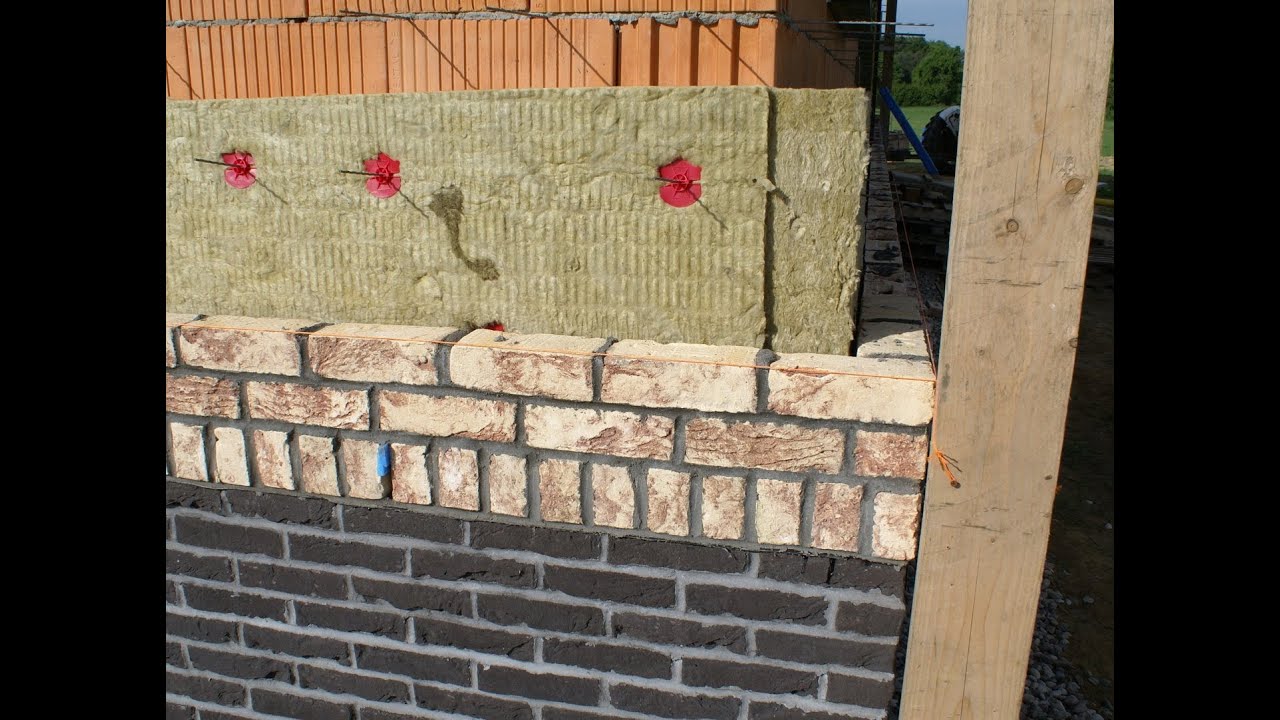 murowanie elewacji z cegły / masonry house / cegła CRH