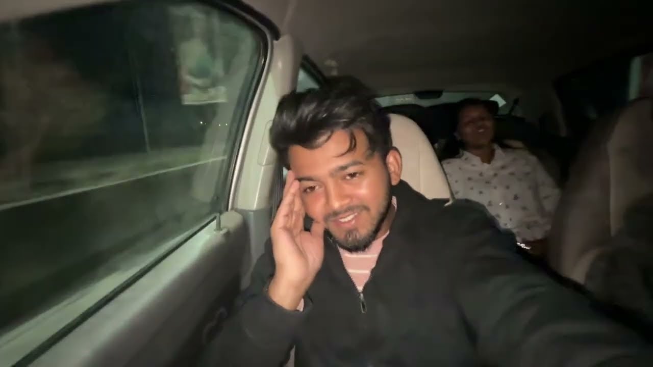 कार मधेच करत होती tejal dance 😅 || सकाळी 5 वाजत उठून गेलो aditi ला सोडायला 