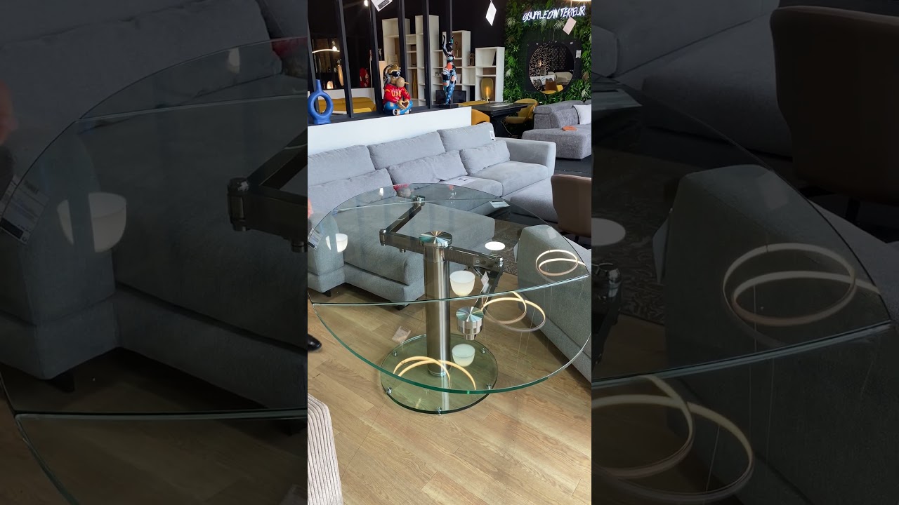 Table à manger en verre, extensible à venir découvrir sur souffleinterieur.com