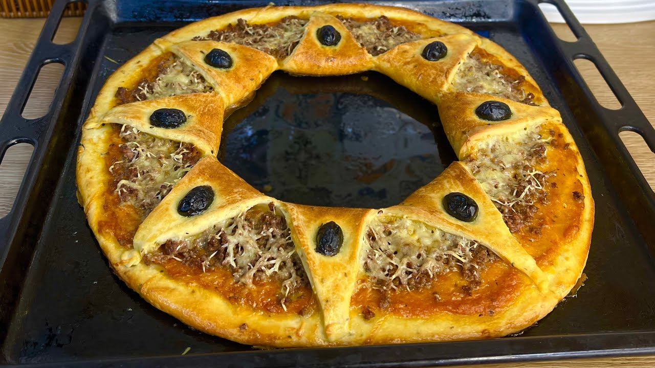 بيتزا الشمس 🌞 بشكل راقي و عجينة قطنية تصلح لكل انواع المملحات و تجي خفيفة و بزاف بنينة😋