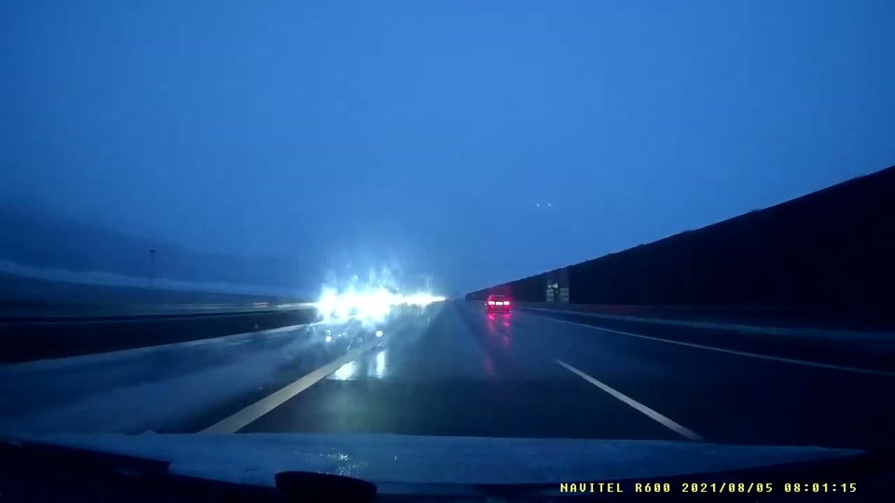 Against the flow of D1 freeway