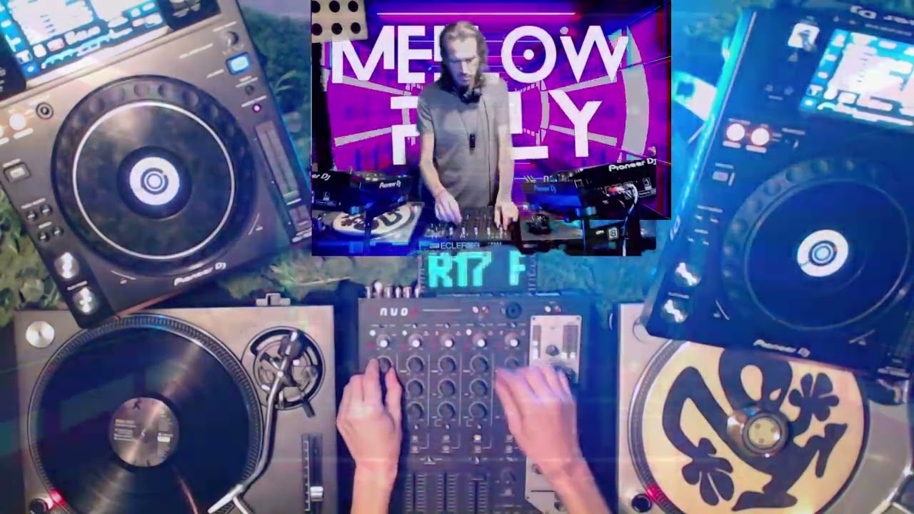 FREE DL (1H30) - Vocal TechHouse Dj Set Mixed by VivalDisc (Trial Presence) @ On'ba Studio