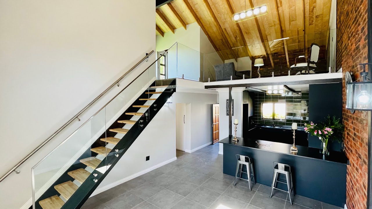 JOHANNESBURG / BEDFORDVIEW LOVELY NEWLY RENOVATED LOFT
