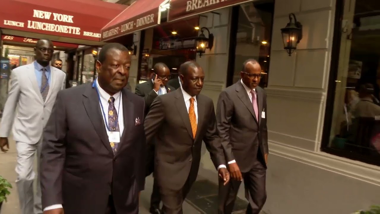 WATCH PRESIDENT RUTO AND HIS TEAM WALKING ON THE STREETS OF NEWYORK AS HE HEADS TO THE UN ASSEMLY!