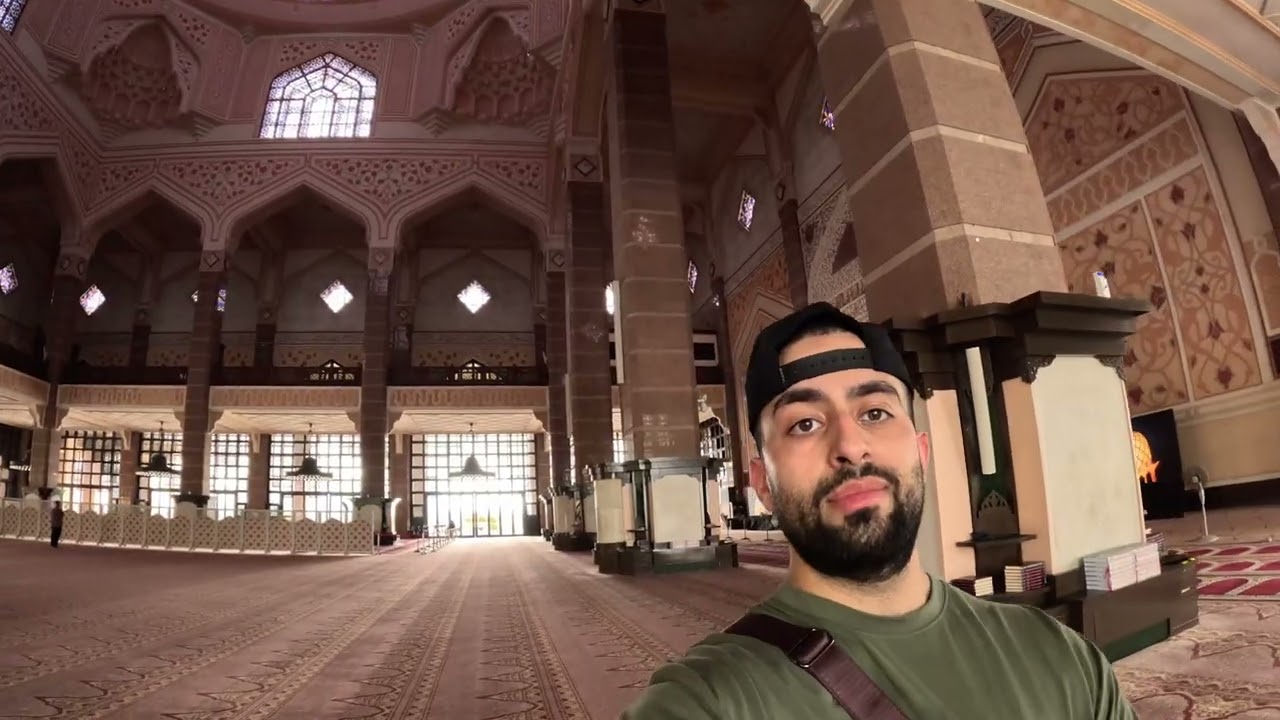 Celebrating Ramadan In Malaysia - Masjid PUTRA (Pink Mosque) 