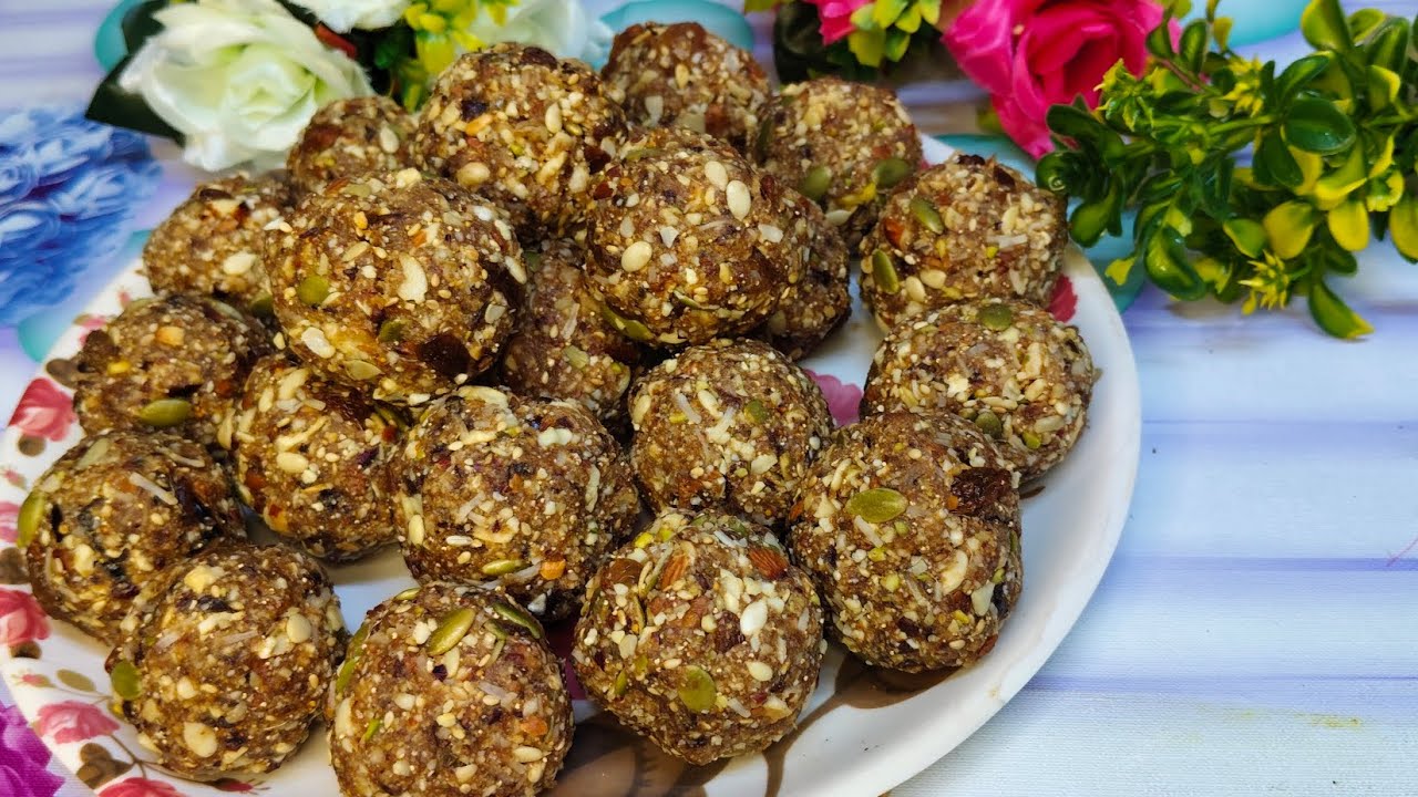 Healthy Dry Fruits Laddu Recipe 🤤| Kamzori Ko Dur Bhagao Sardiyon Mai Dry Fruits Laddu Banao