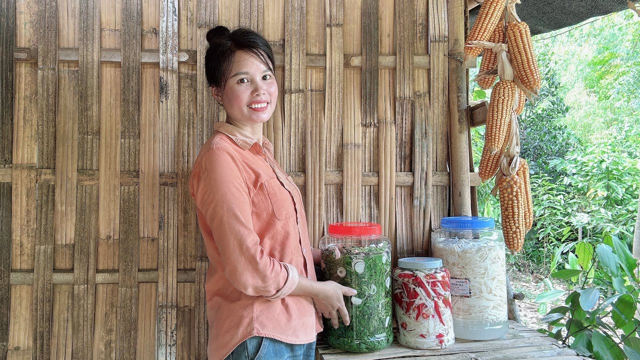 Sour Bamboo Shoots and Cassava Leaf Pickles – A Simple Mountain Dish by Hong