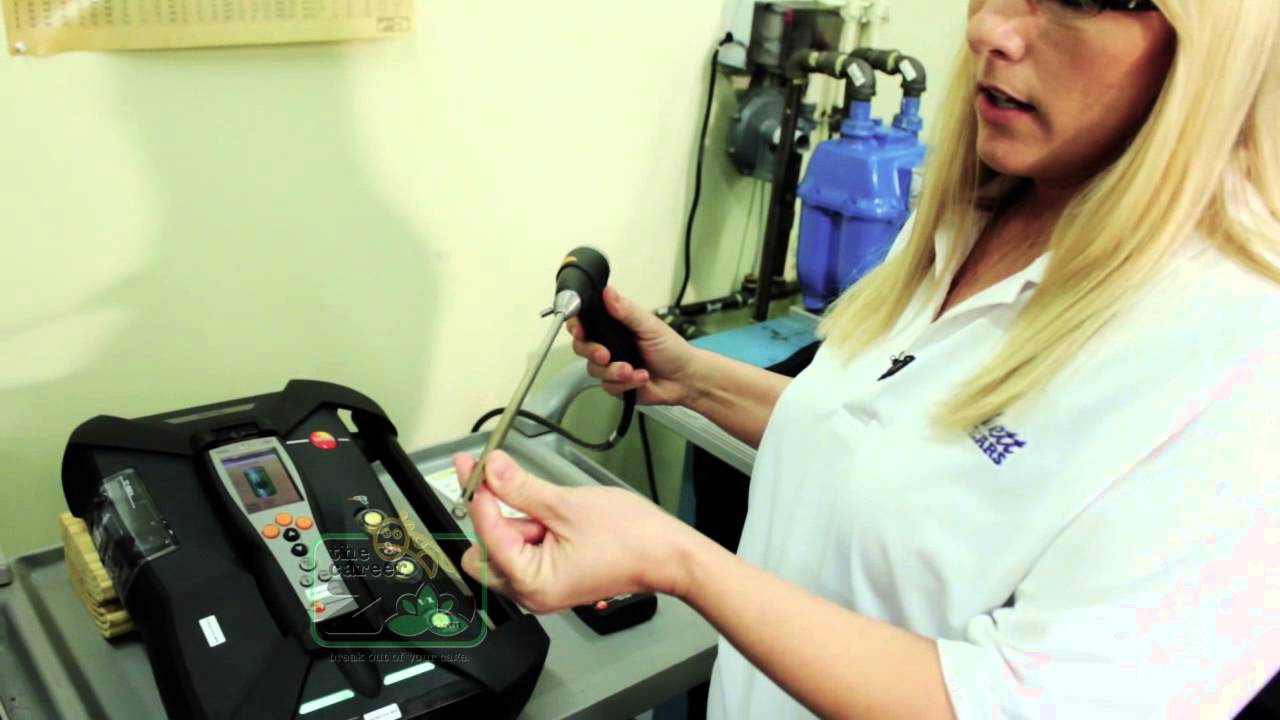 What does a Lab Technician do? (Manufacturing)