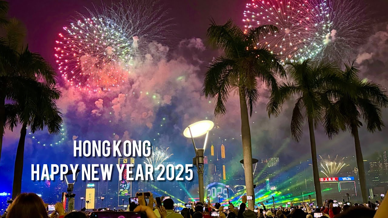 Happy new years fireworks in Hong Kong 🇭🇰 #happy2025 2025香港跨年倒數煙花匯演 Hong Kong fireworks