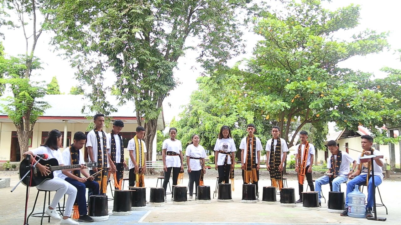 MUSIK PERKUSI KELAS XII IPS 3 KELOMPOK I | SMA Katolik Baleriwu Nagekeo - NTT