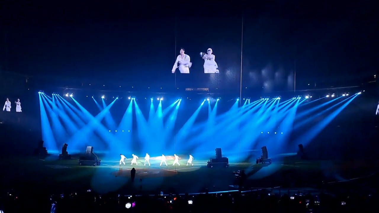 20260228台日棒球交流賽賽後表演2PM GO CRAZY! 미친거 아니야
