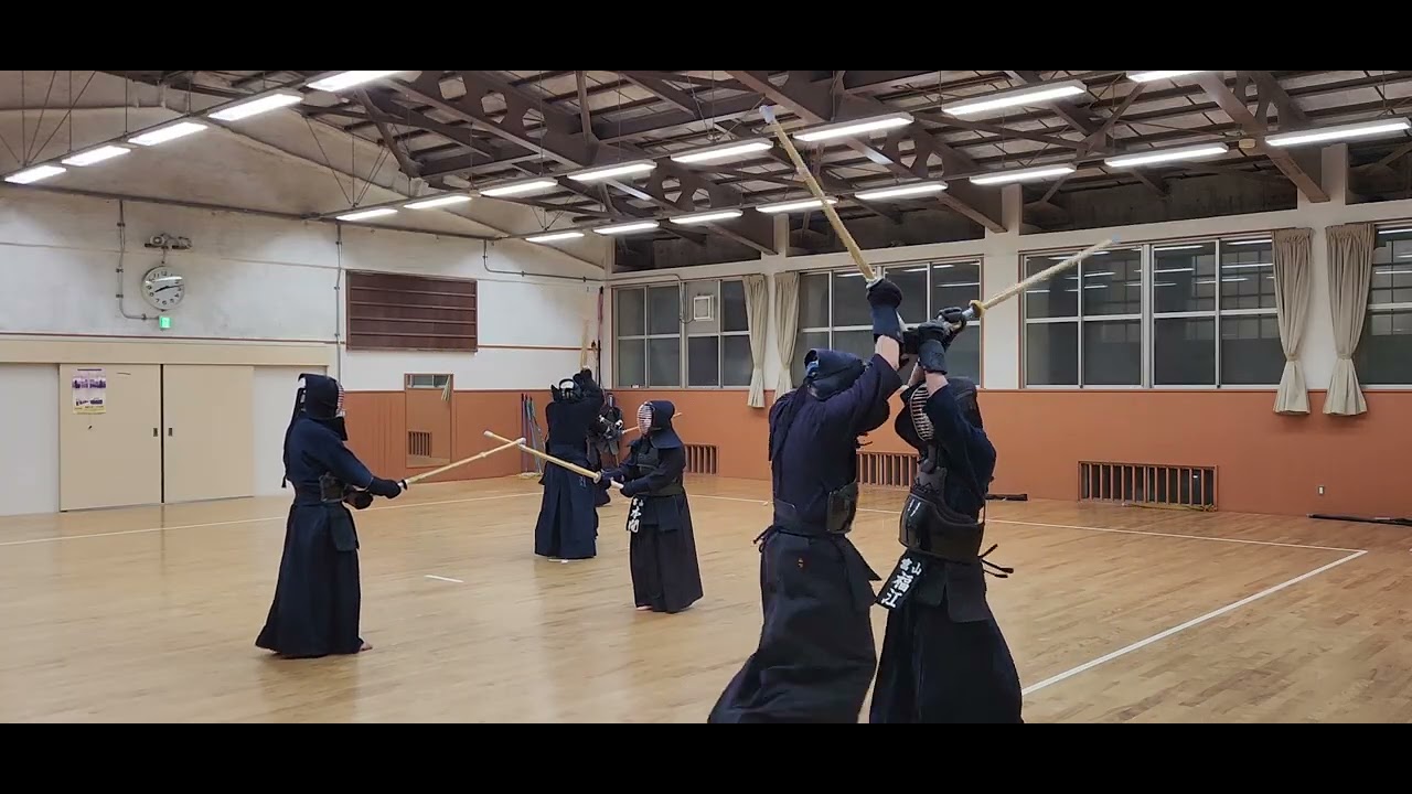 剣道砺波(富山県砺波市) 2/3  ☆砺波剣友会☆  後半戦　(毎週火曜日　午後７時４５分開始　出町中学校武道館)