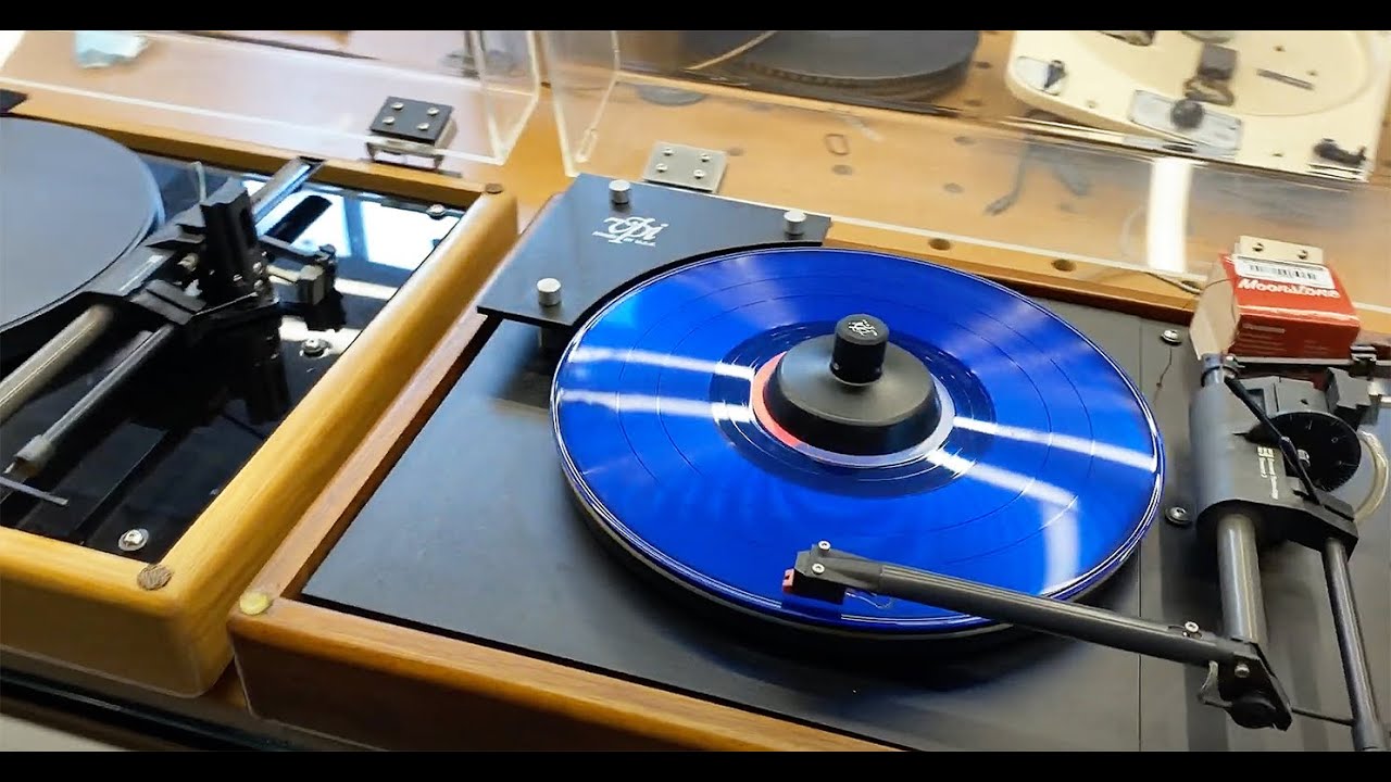 Vintage Tangential Turntable From VPI - The Heavy Duty Yet Refined HW-19