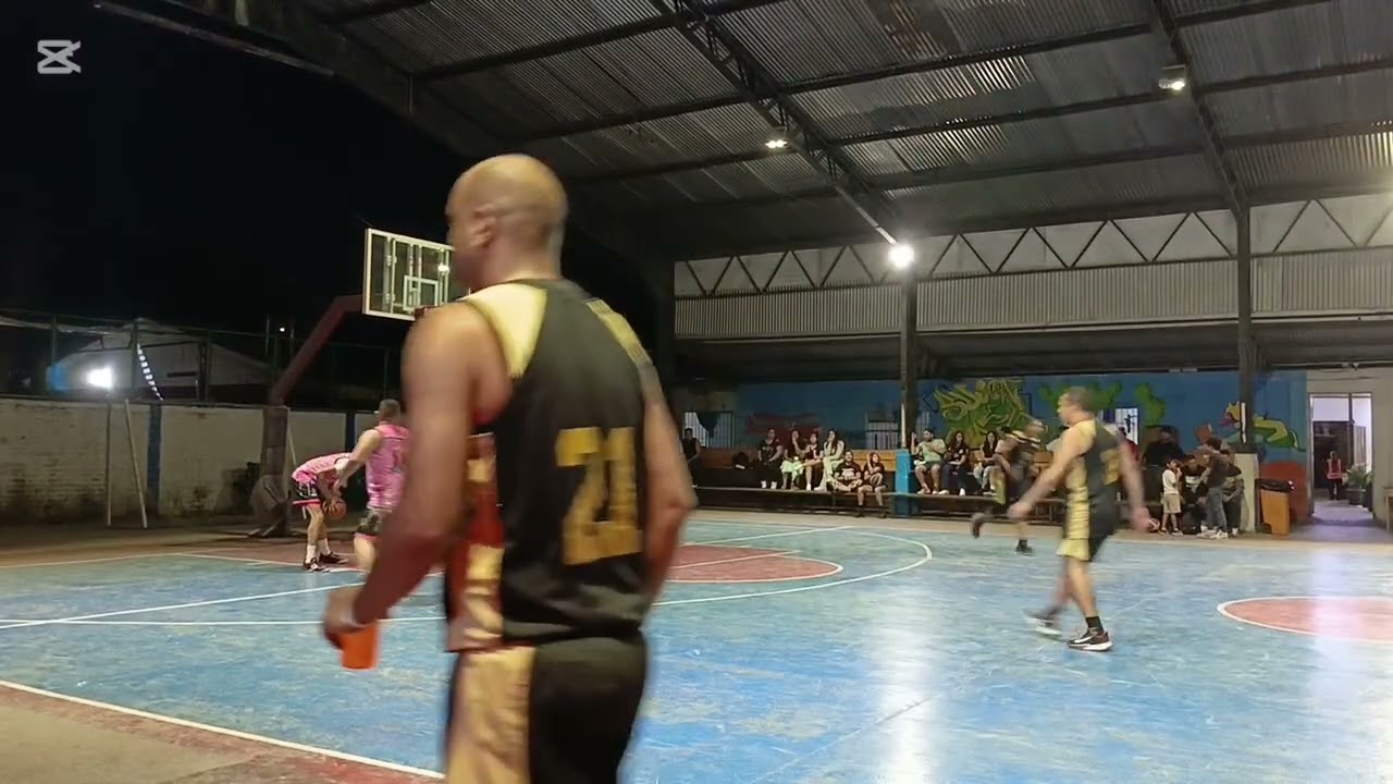 SEMIFINAL MÁSTER 40, MIÉRCOLES 18 de Febrero, PARROQUIANOS VS LAS REJAS.