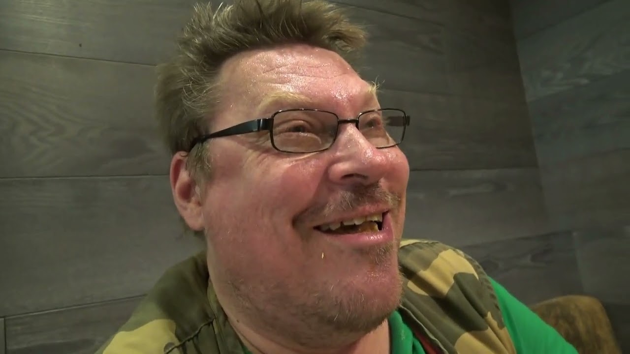 33 A PRISMASSA ASIOMINEN ON ILOINEN ASIA