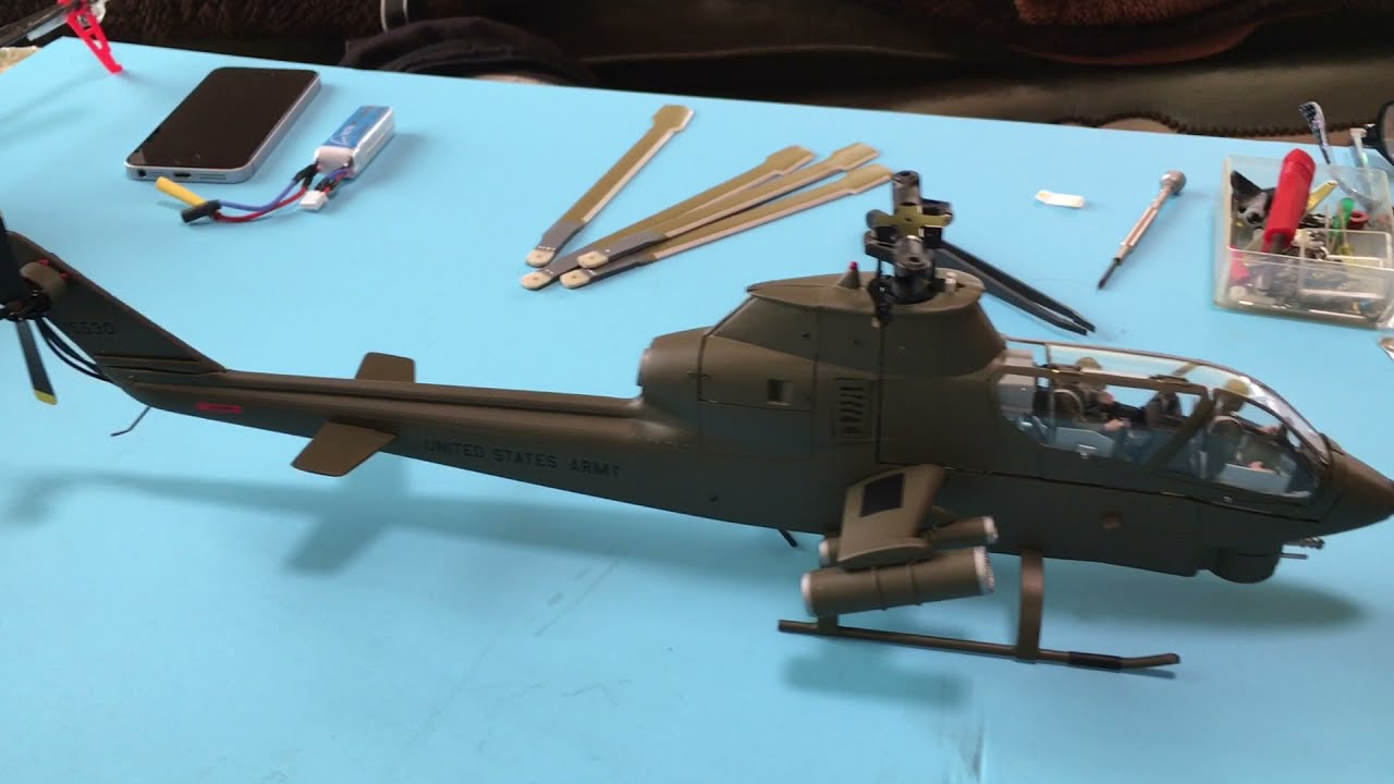 Hino's 1/32 AH-1G 2021