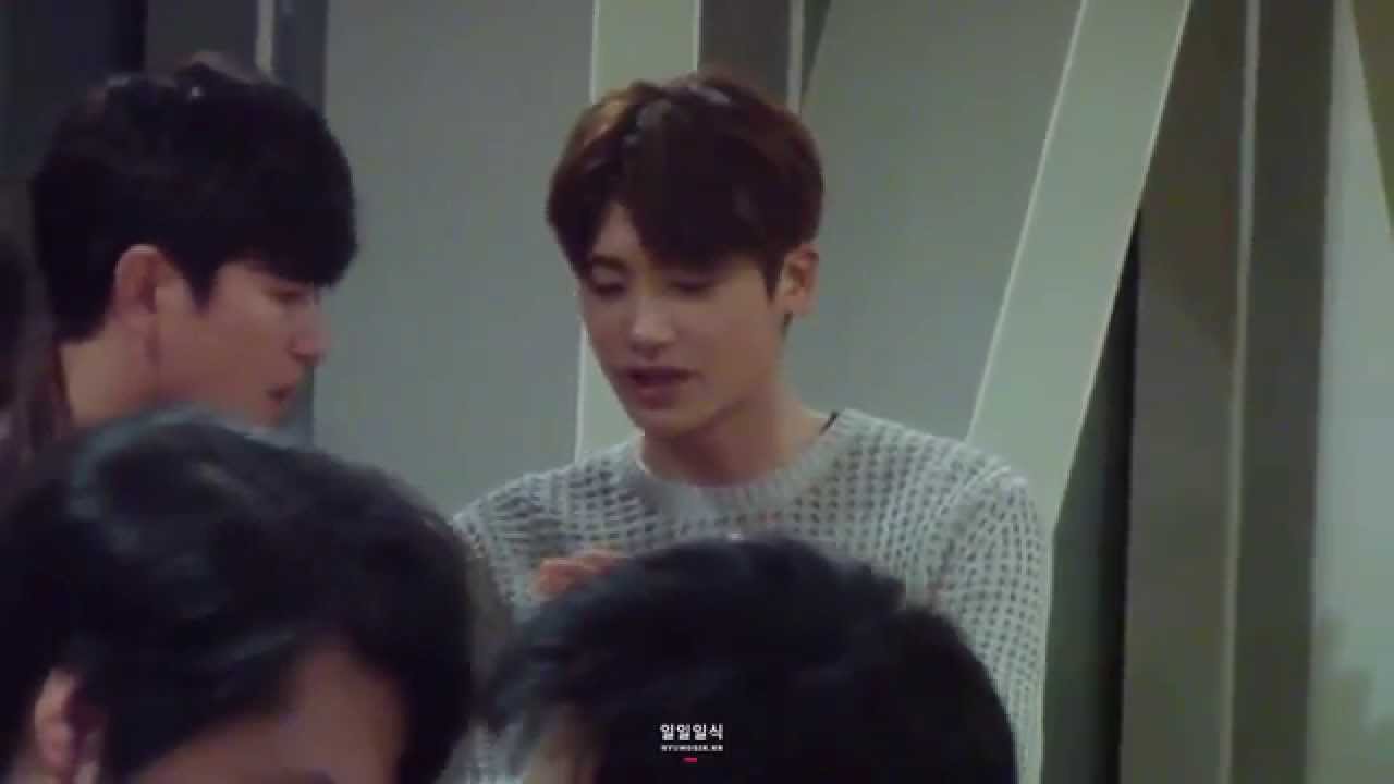 150312 뮤지컬 아가사 VIP 시사회 박형식 - 대기