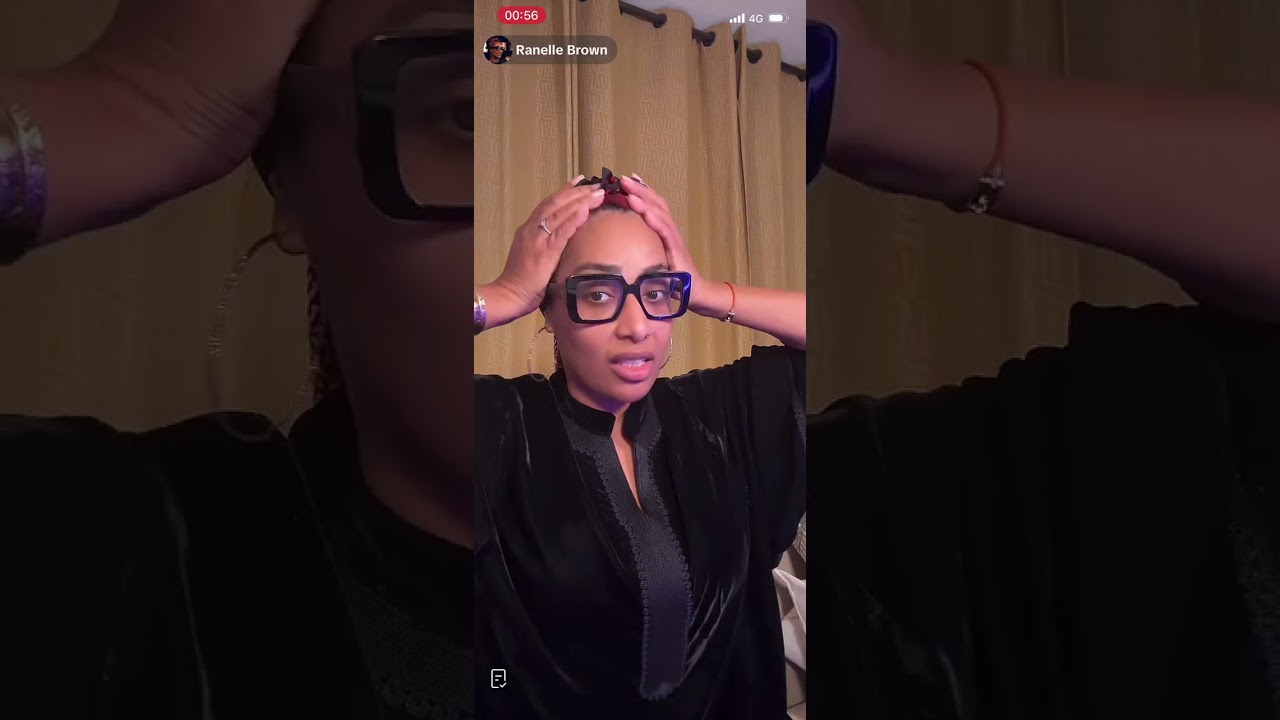 Divorcée et maman, elle découvre que son homme actuel échange des messages avec d’autres femmes 