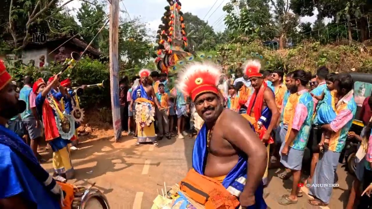 King Of Kotha - Kalapakkaara Song | Kariyannoor Brothers | Kalarikkal | Irunnilamkode Shashti 2023