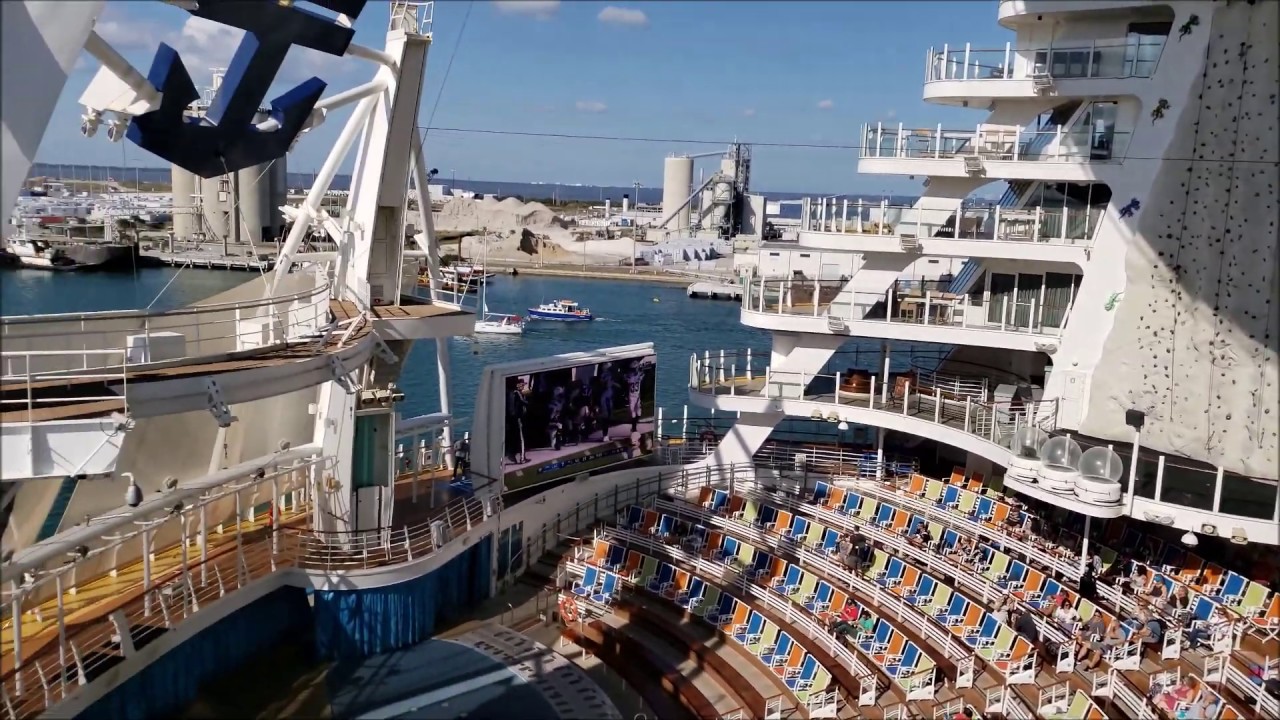 Oasis of the Seas Aqua Suite 9730