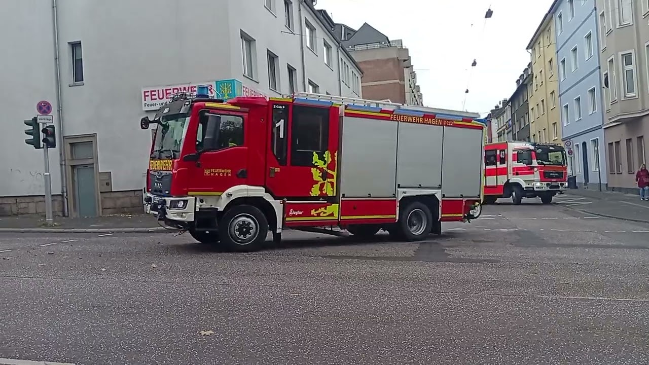 Löschzug der Feuerwehr Hagen auf Einsatzfahrt #einsatz #feuerwehr