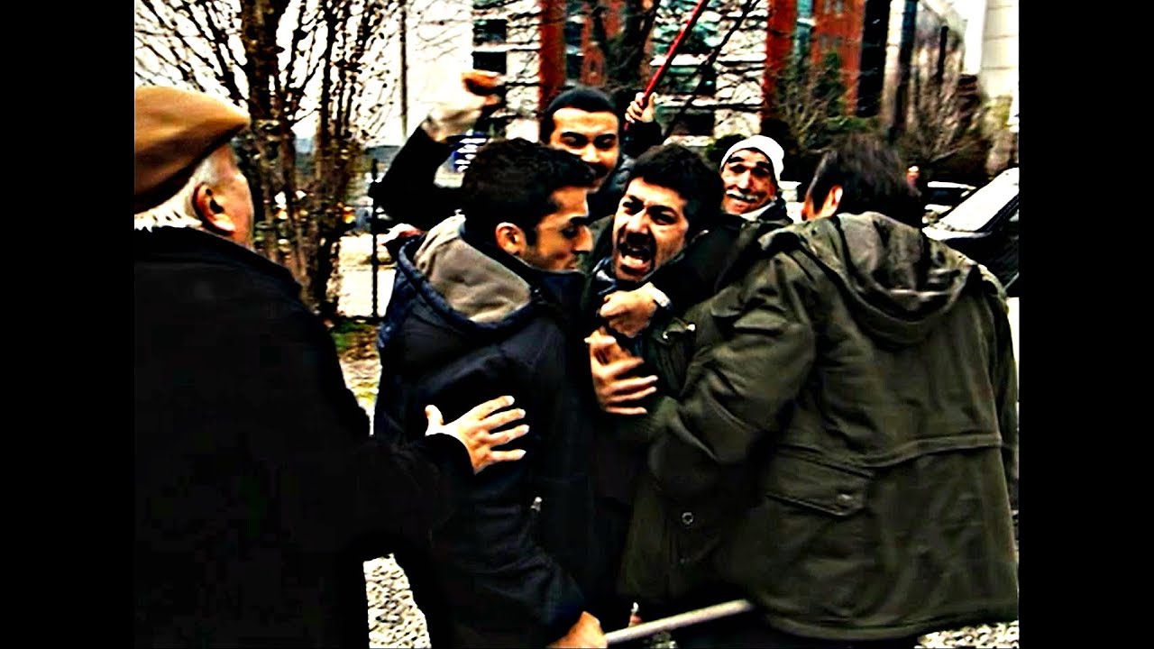 Melahat Abla'yı Sıkıştıran Adama Akasya Durağı Dayağı