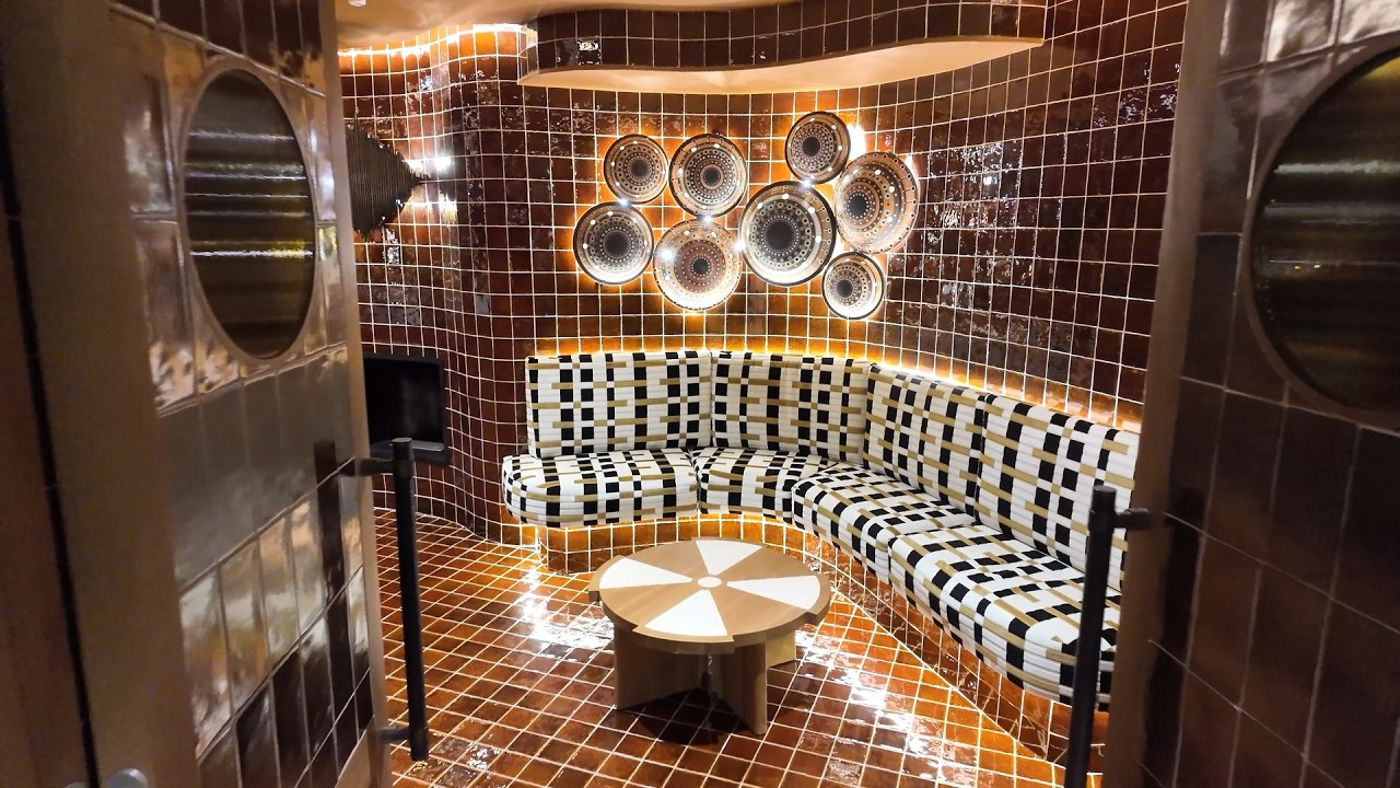 Проживание в течение одной ночи в отеле Sofitel в аэропорту Афин.