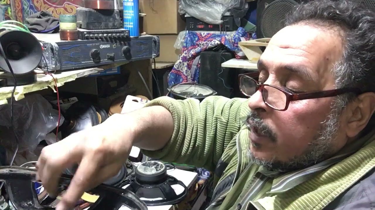 تنظيف السماعات البيضاوى