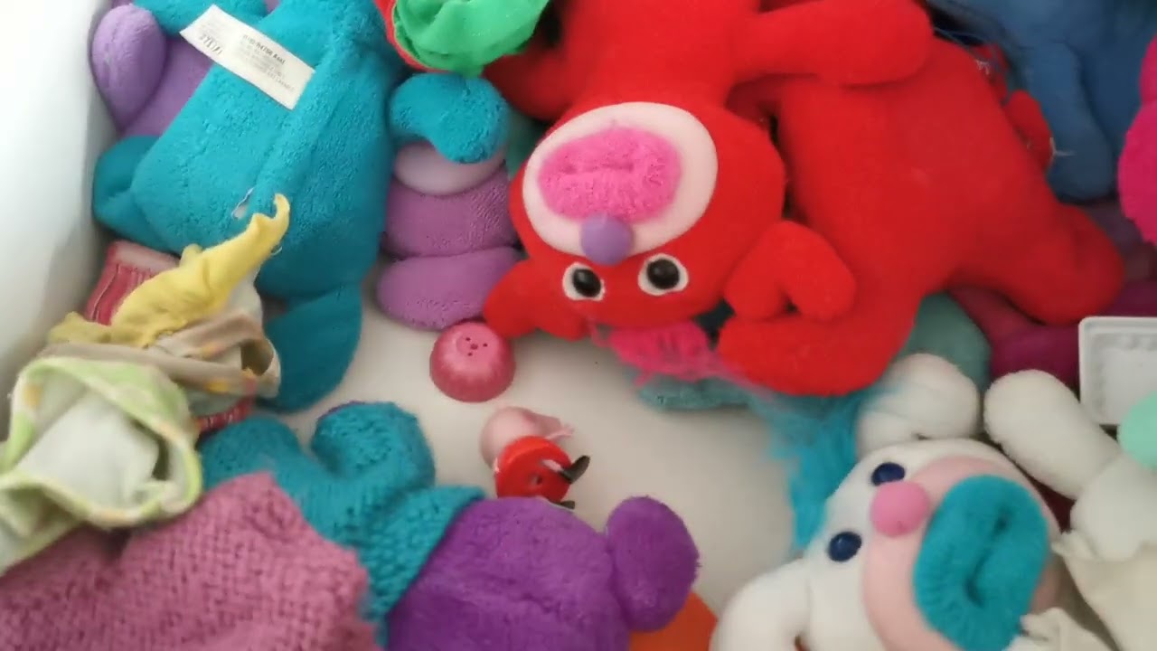 Thank you all for 200 subs! Here's my Sing-a-ma-jigs!