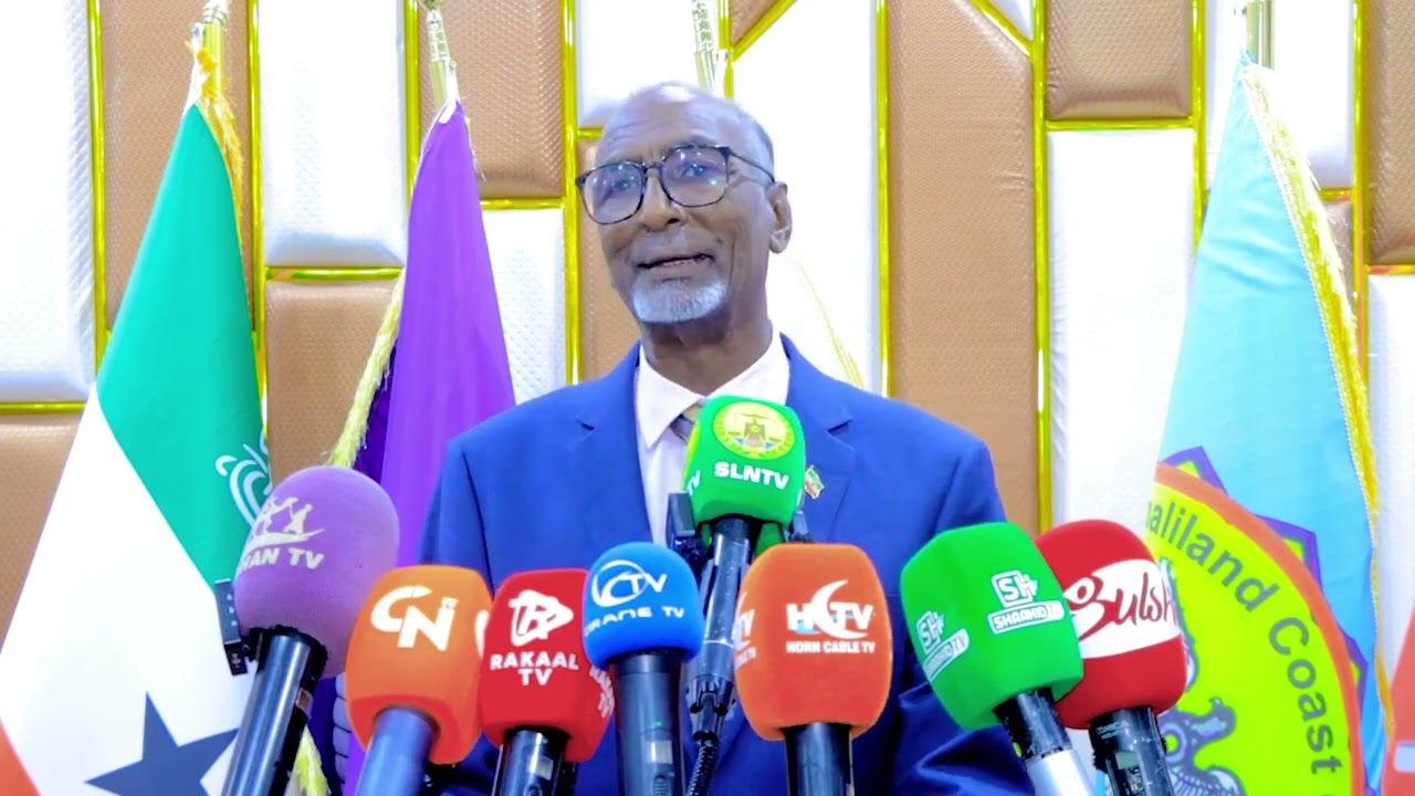 “Amniga Gacanta Ayaan Ku Haynaa” — Wasiirka Arrimaha Gudaha Somaliland oo Ka Hadlay Awdal iyo Salal