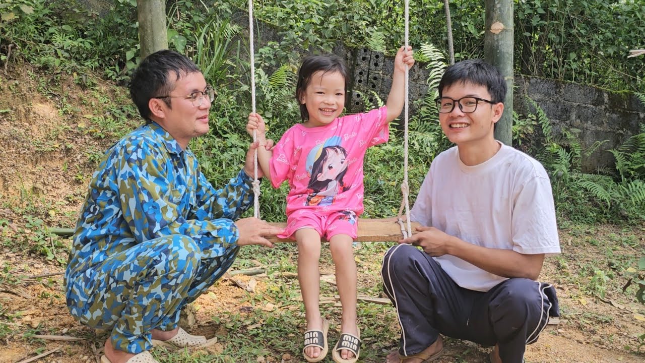 Khai ​Making A Handmade Swing To Gift A Veteran Family: Her Smile Says It All!