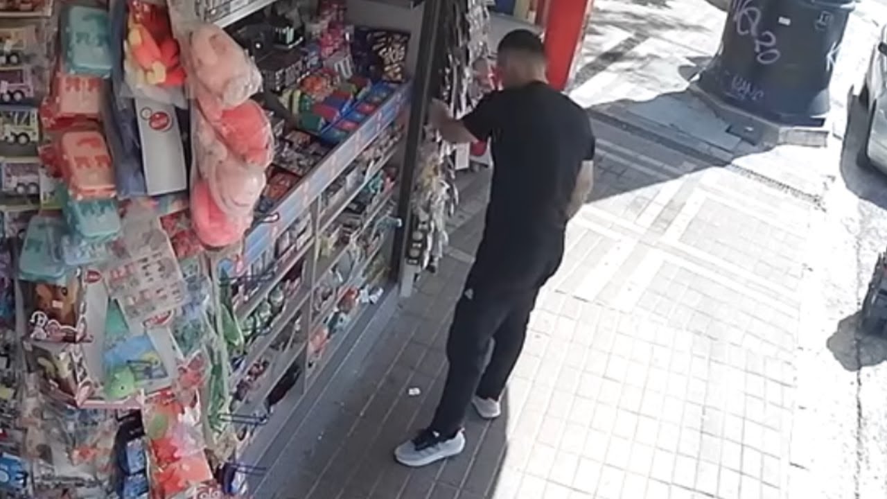 Αποκλειστικό βίντεο: Οι κινήσεις των δύο Τούρκων πριν το μακελειό στη Λούτσα | Η ΚΑΘΗΜΕΡΙΝΗ