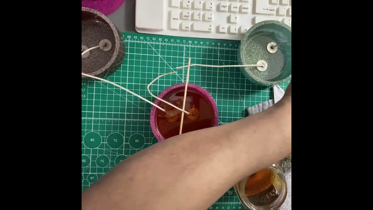Turning another Epoxy Resin Container into a Candle.