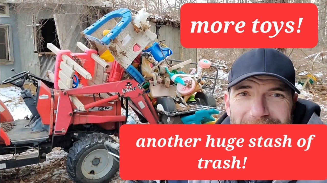 #45. Hoarder property more toys and junk! And more yard cleanup! The trash never ends! 