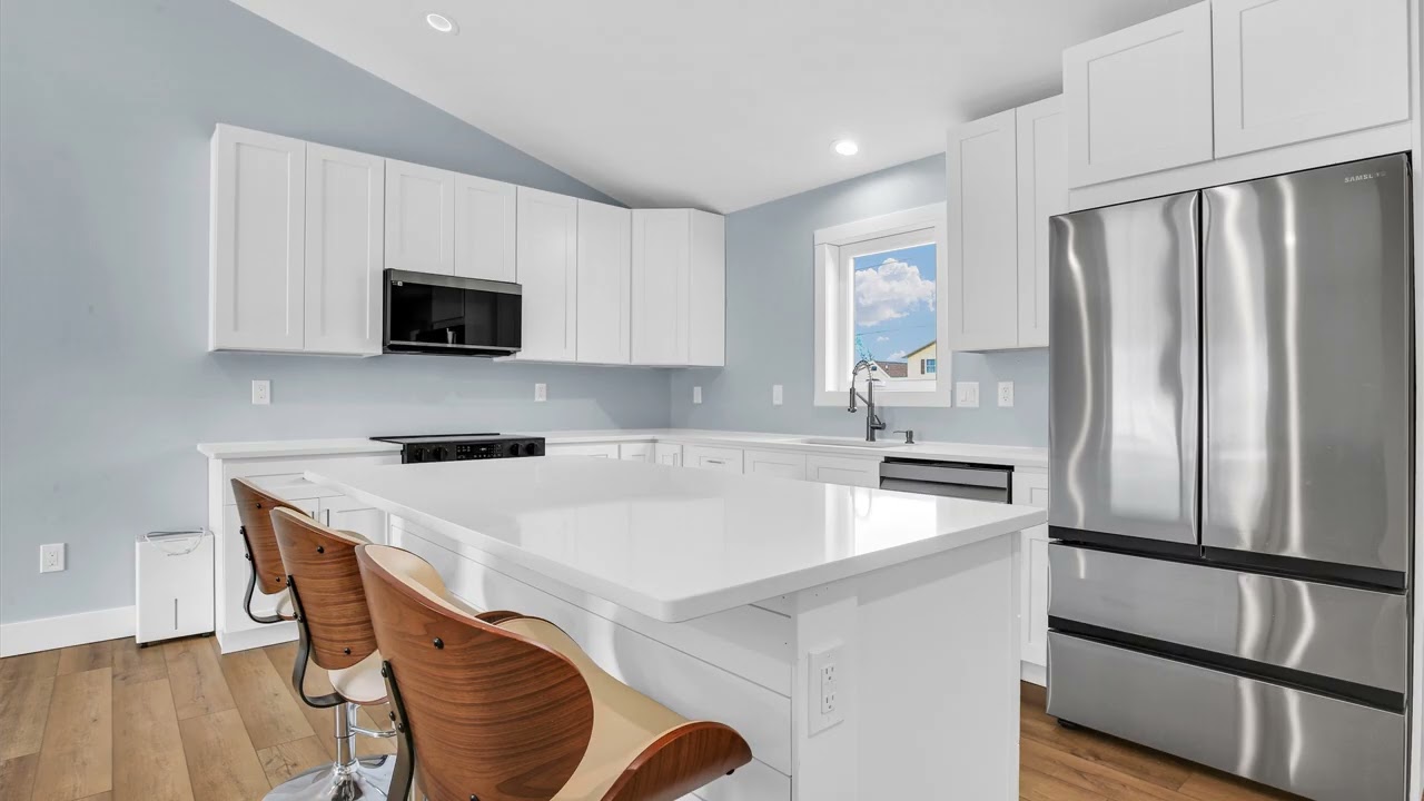313 E Overton St, Tuscola, IL