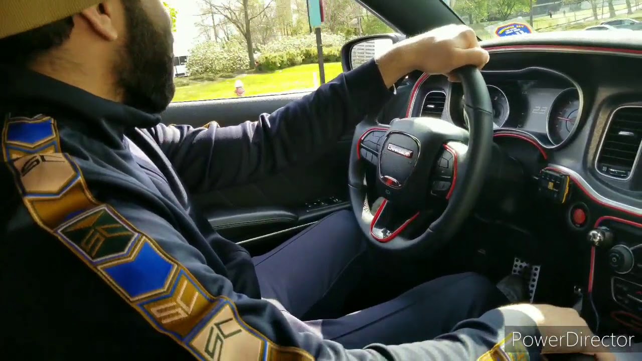 BEST V6 MOD! DODGE CHAGER PEDAL COMMANDER REVIEW!
