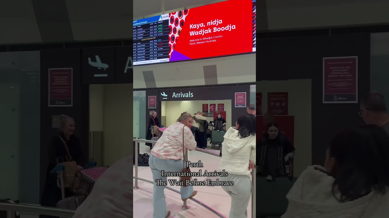 Perth Airport arrivals, waiting for reunion. #perthlife #airport #arrival #travel #reunion