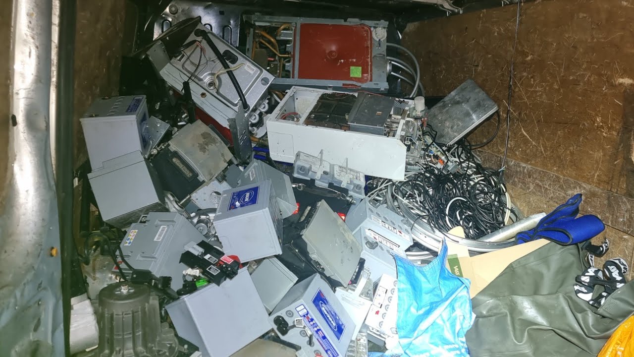 Big battery and motor pick up plus street scrapping with 3 paydays scrap metal recycling