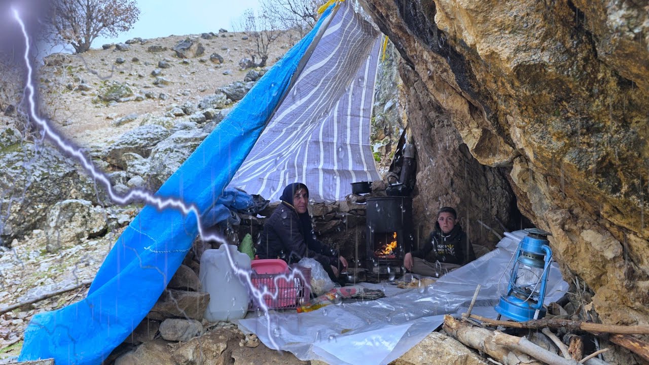 Survival of a Brave Nomadic Mother in a Zagros Cave | Standing Strong Against Rain & Storm🌧️⛰️