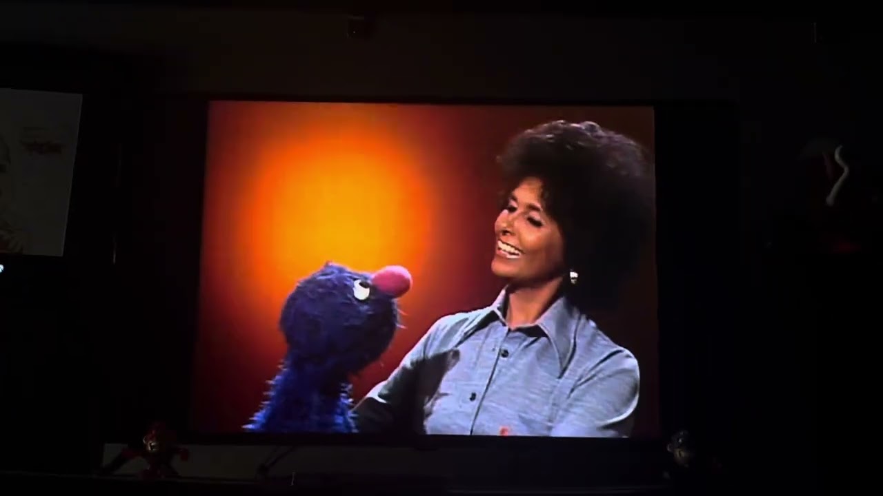 Review of The 2011 DVD Opening of Best of Sesame Street Spoofs Volume 1