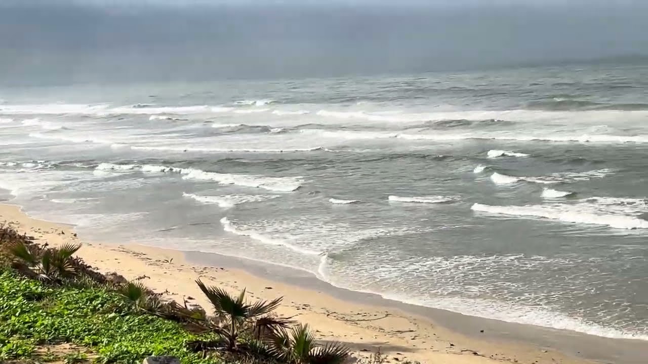 A Winter Storm Arrives on the Coast | The Beach Before the Storm 🌊⛈️ | Flying into the Storm 🦅💨