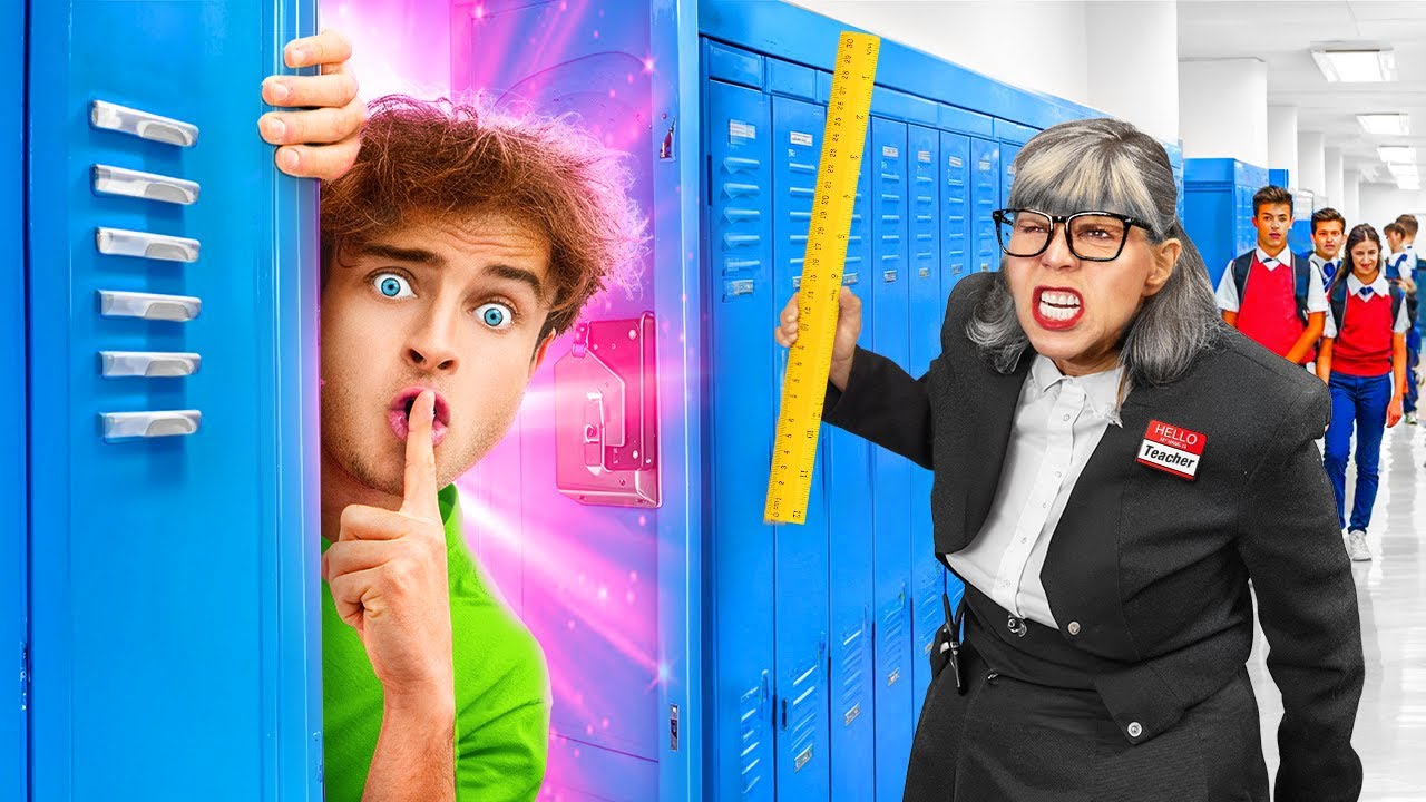 Я построил СЕКРЕТНУЮ комнату в САМОЙ СТРОГОЙ ШКОЛЕ МИРА!