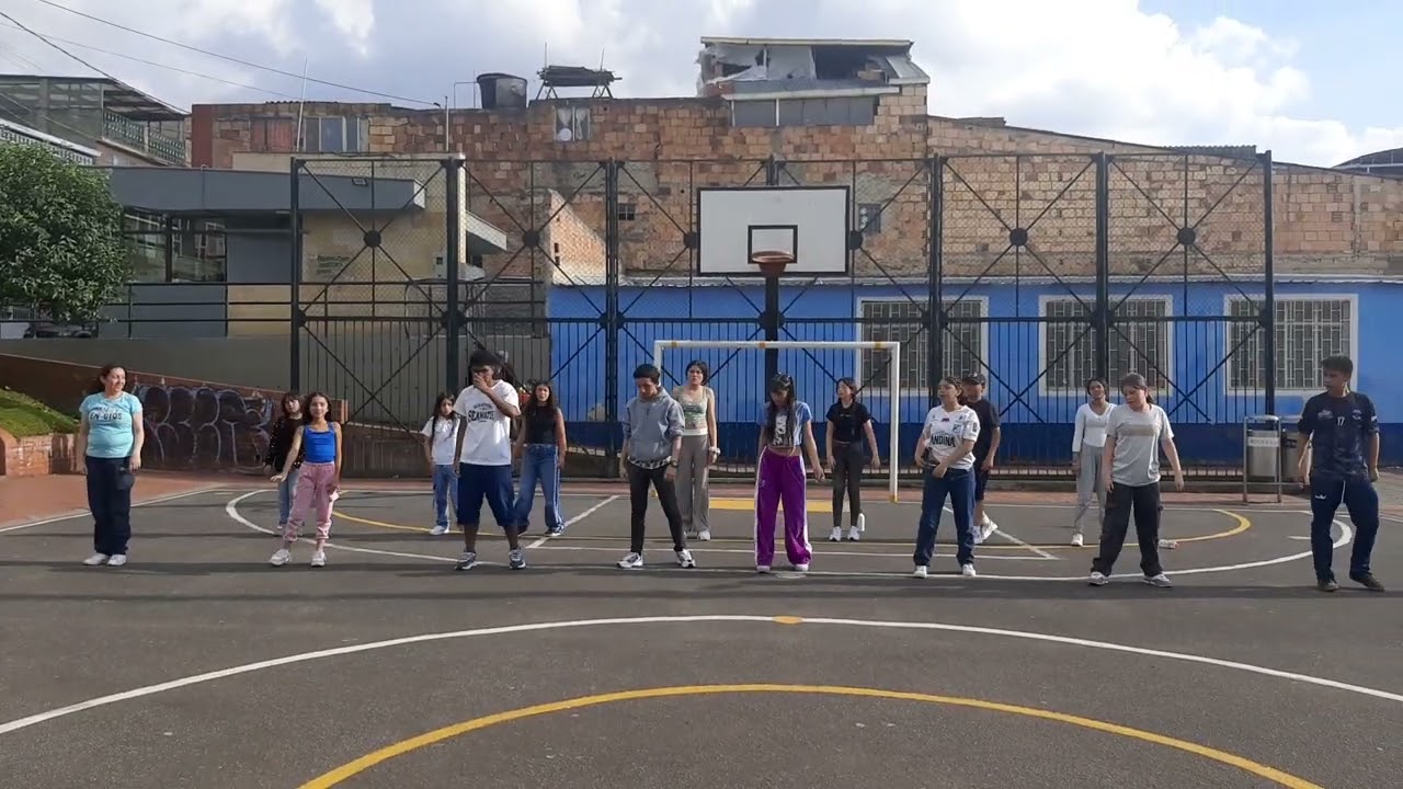 Danzando  ensayo