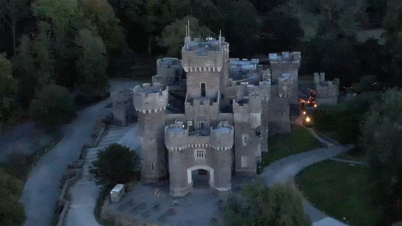Ambleside to Wray Castle via Brathay / Low Wray / Windermere / Lake District / Cumbria / UK / Drone