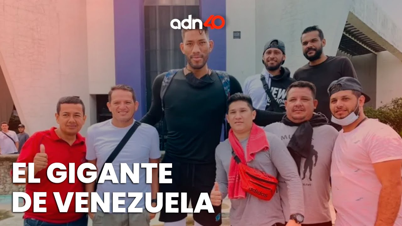 As&iacute; vive un gigante de 2.25 metros que calza del n&uacute;mero 55