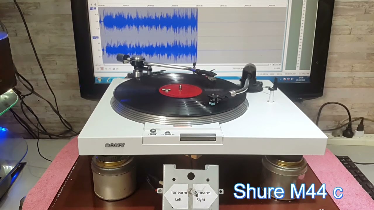 Pickerin V-15  Vs.   Shure M44c