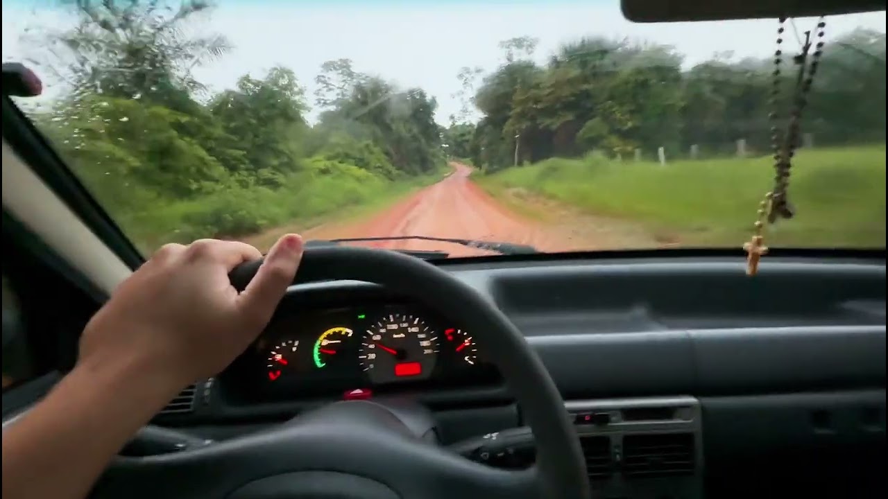 FIAT UNO NA LAMA PESADA COM ENCHENTE, ESTRADA MUITO LISA, VÍDEO FEITO COM MEU CELULAR, IMPROVISADO!!