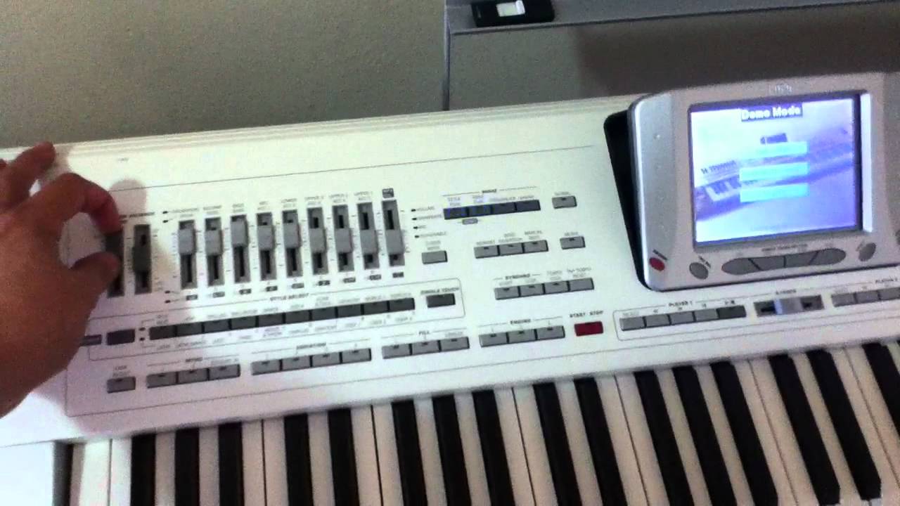 KORG DEMO PA2X PRO AND QSC K12