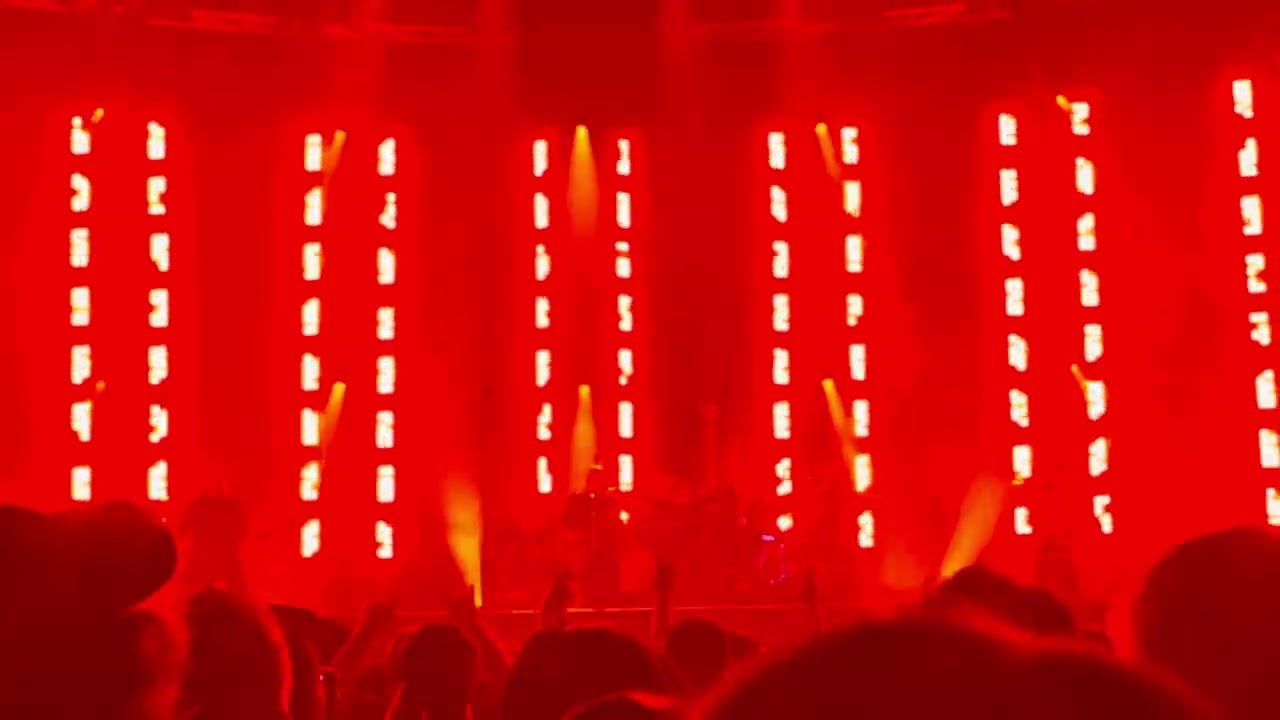 The Smashing Pumpkins &ldquo;Heavy Metal Machine&rdquo; at Budokan in 17 September 2025